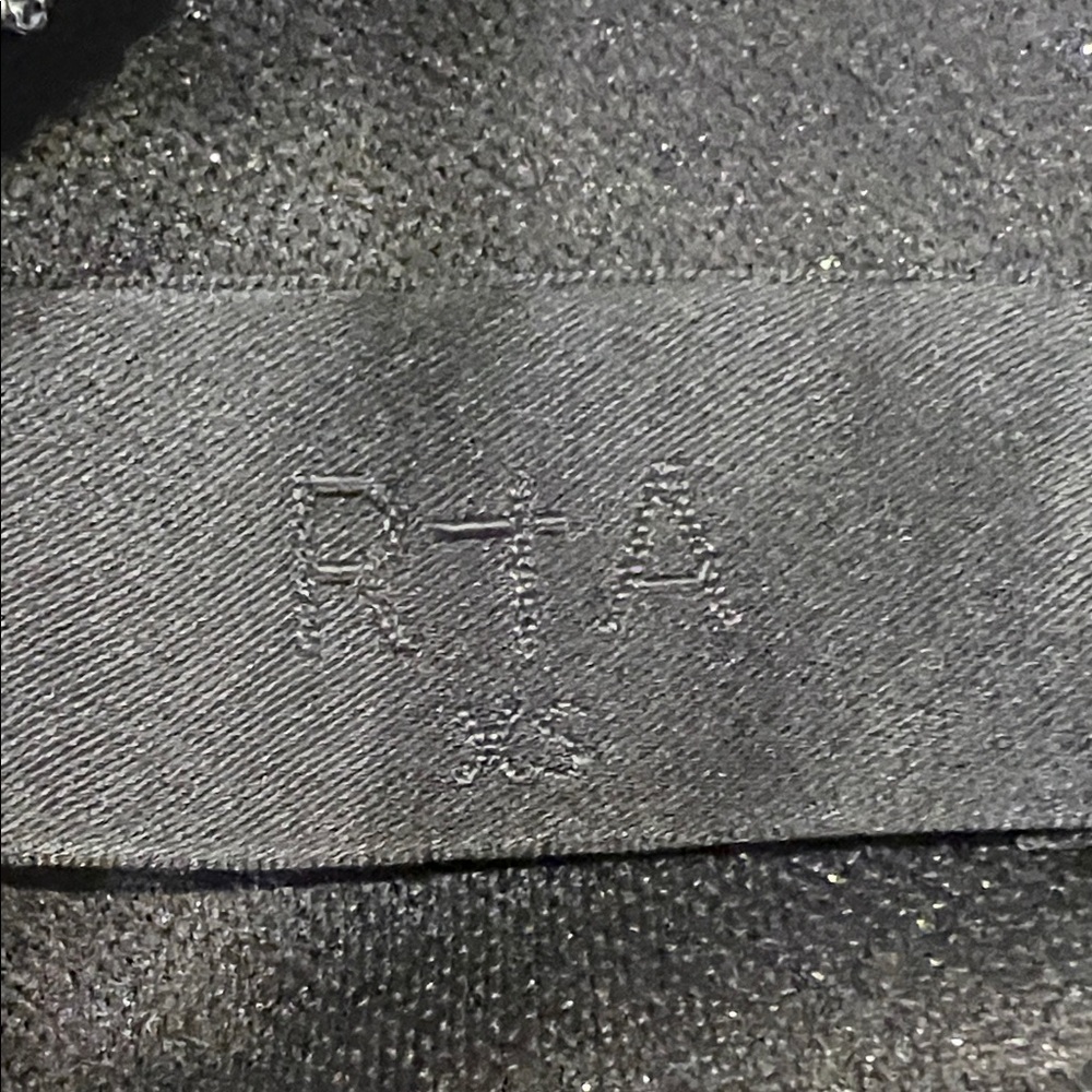 RTA Silver Sparkle One Shoulder Going Out Top XS NWOT - Picture 2 of 8